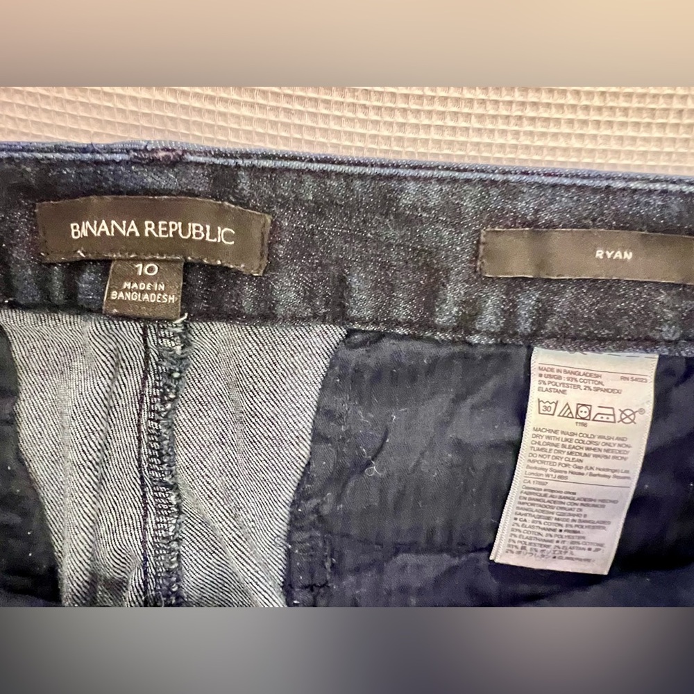 Banana Republic Women's Sz 10 Dark Blue Ryan Denim Straight-Leg Jeans - Picture 4 of 9